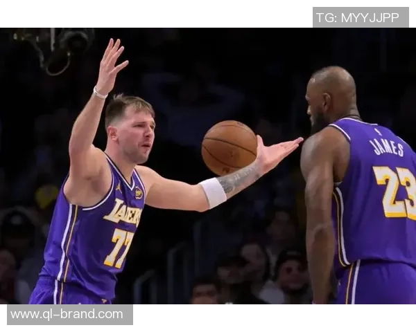 字母入湖非戏言?美记:东契奇问询管理层买卖或许